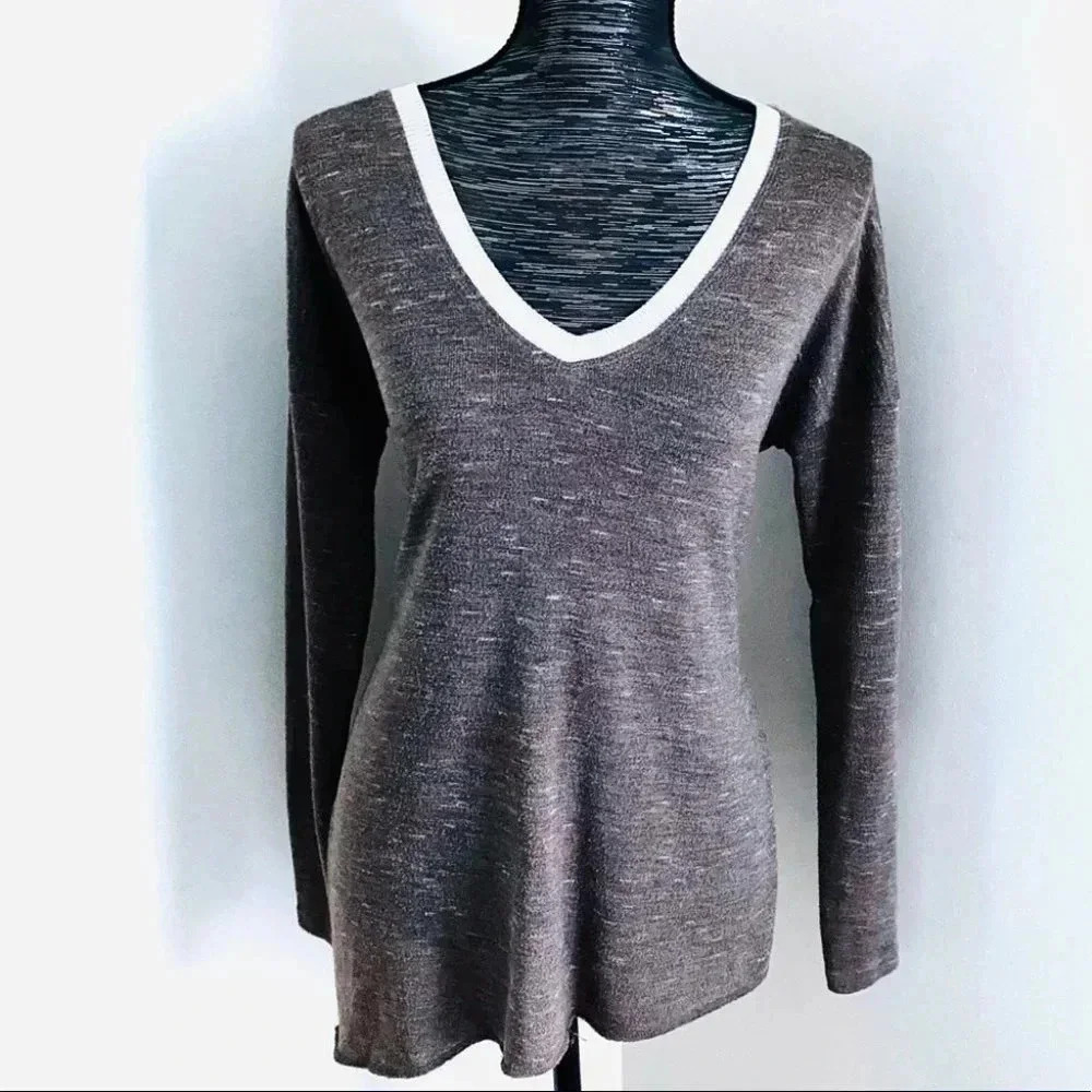 ARITZIA WILFRED LONG TAUPE V NECK  SWEATER SIZE SMALL